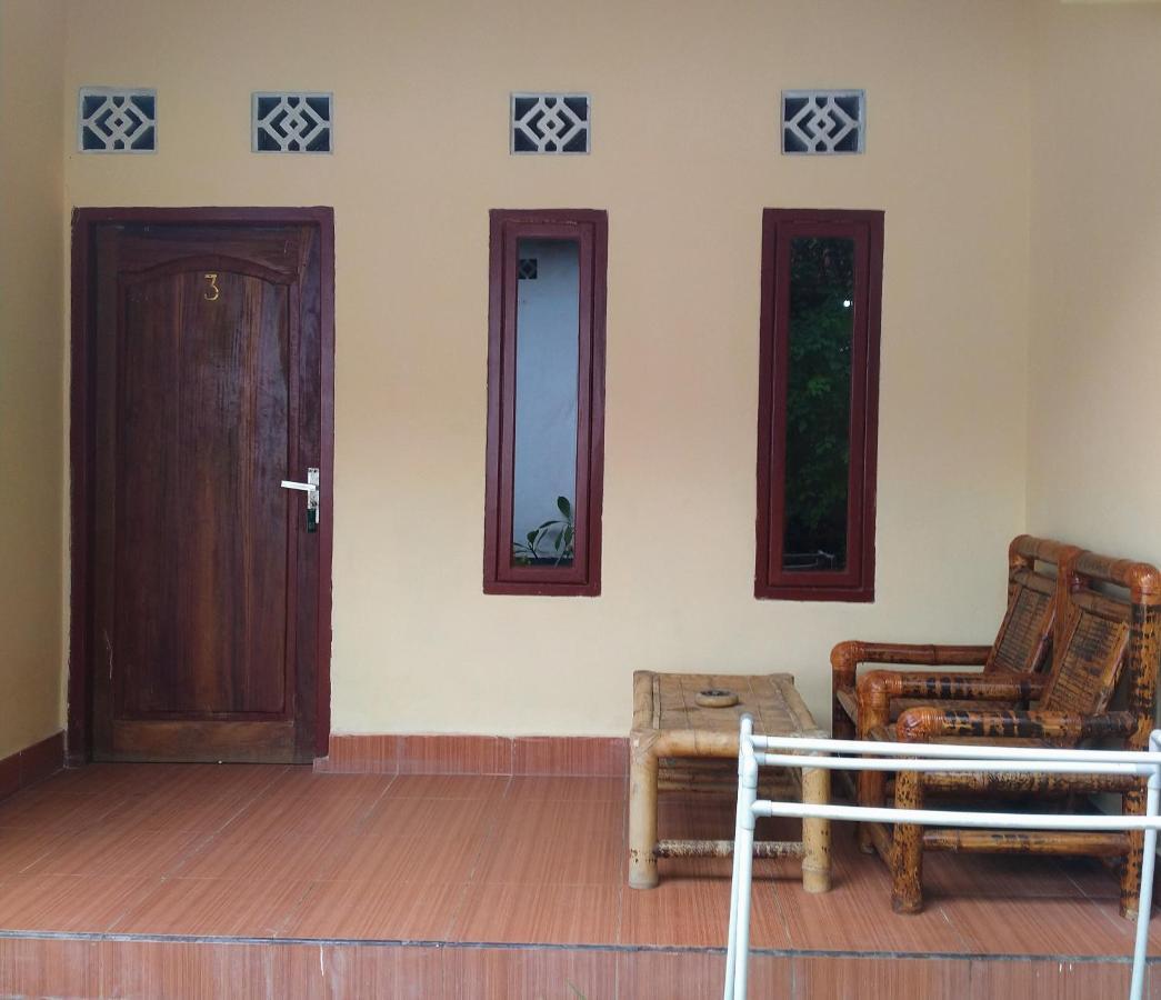 Kuta Garden Homestay Екстериор снимка