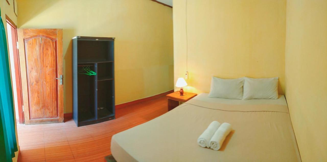 Kuta Garden Homestay Екстериор снимка